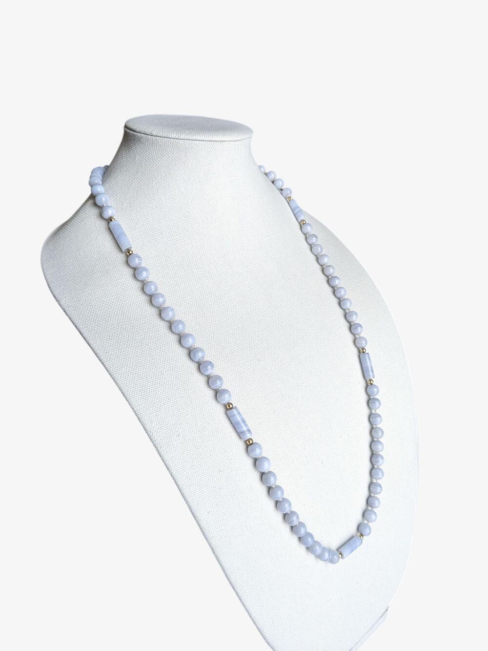 1980s Vintage Chalcedony Station Necklace